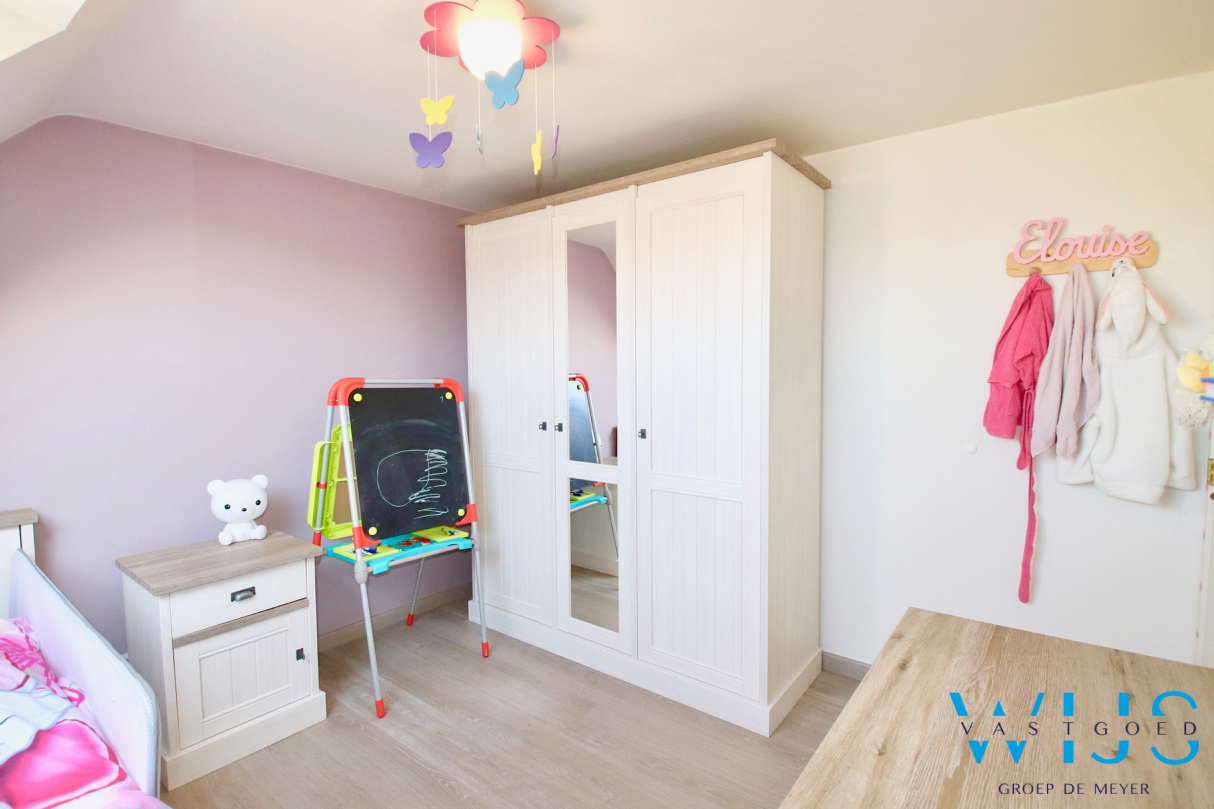 Prachtig instapklaar woonhuis in rustige woonwijk te EEKLO! 