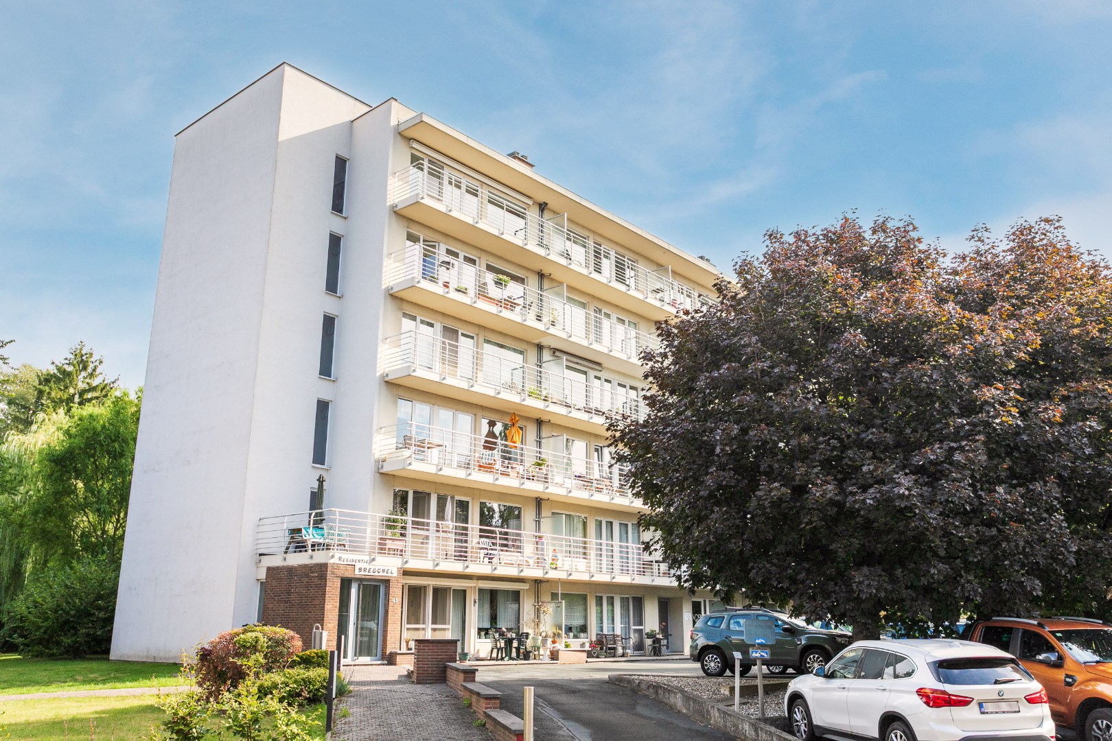 Ruim app (EPC:C) met 3 slpk, terras, kelder en garage 
