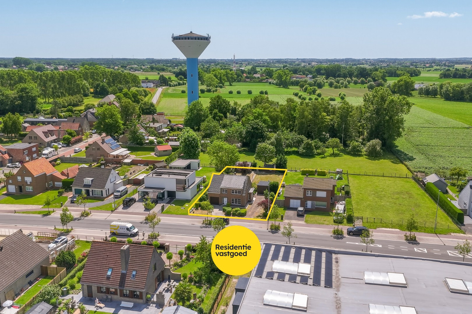 Te renoveren open bebouwing met 3 slaapkamers en ruime tuin in Roksem 