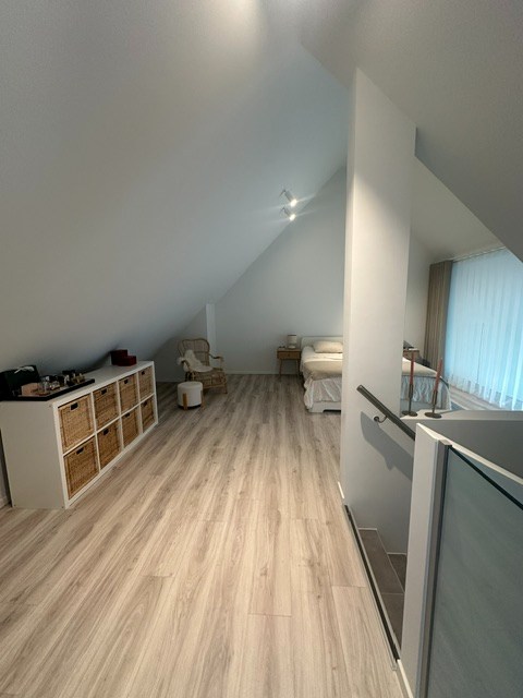 Recent en energiezuinig appartement met 2 slpk. en groot terras in Geel-centrum 