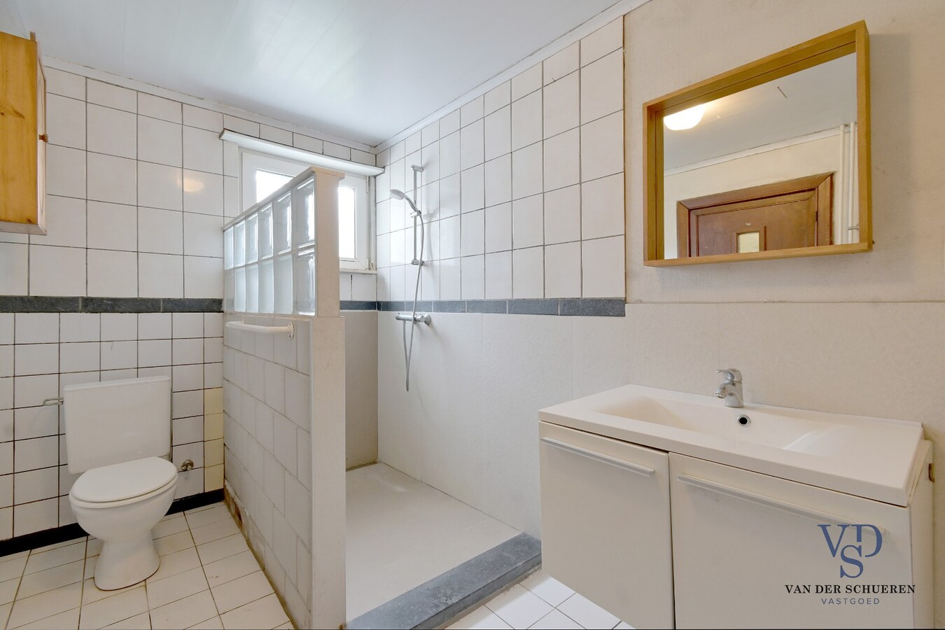 Ruime, op te frissen, gezinswoning 
