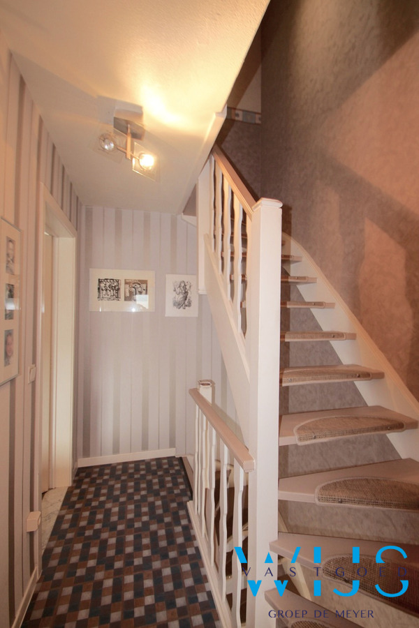 Instapklare Bel-étage in het centrum van Ertvelde! 