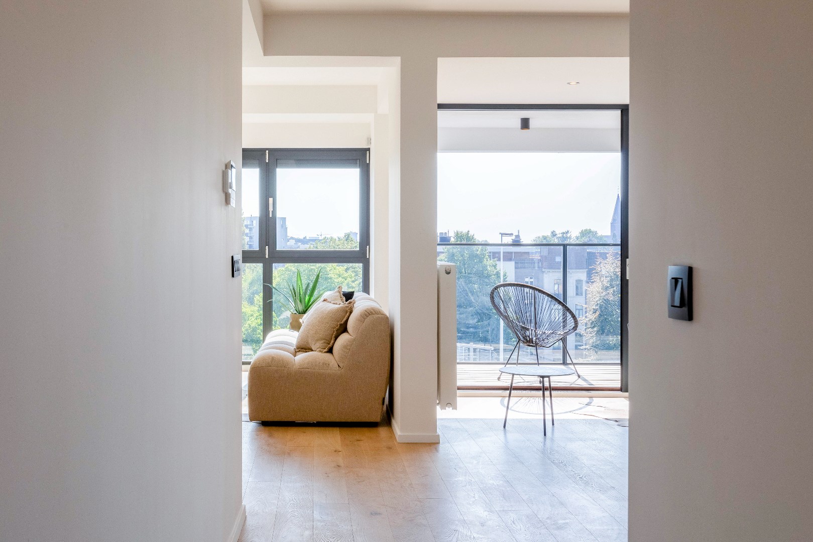 Prachtig gerenoveerd 3 slaapkamerappartement  met  uniek zicht 