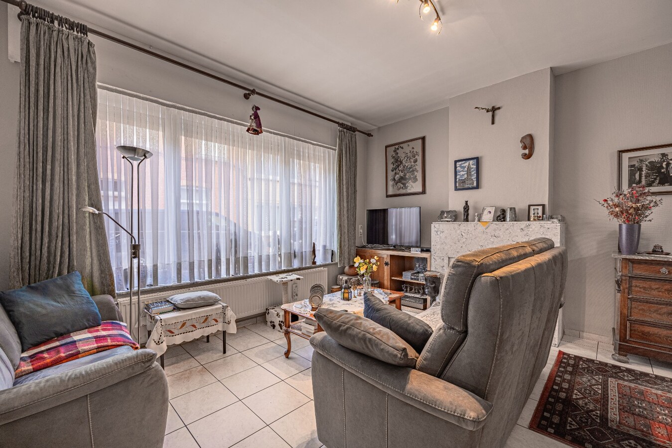 Instapklare woning met garage nabij de zeedijk – energiezuinig en centraal gelegen. 