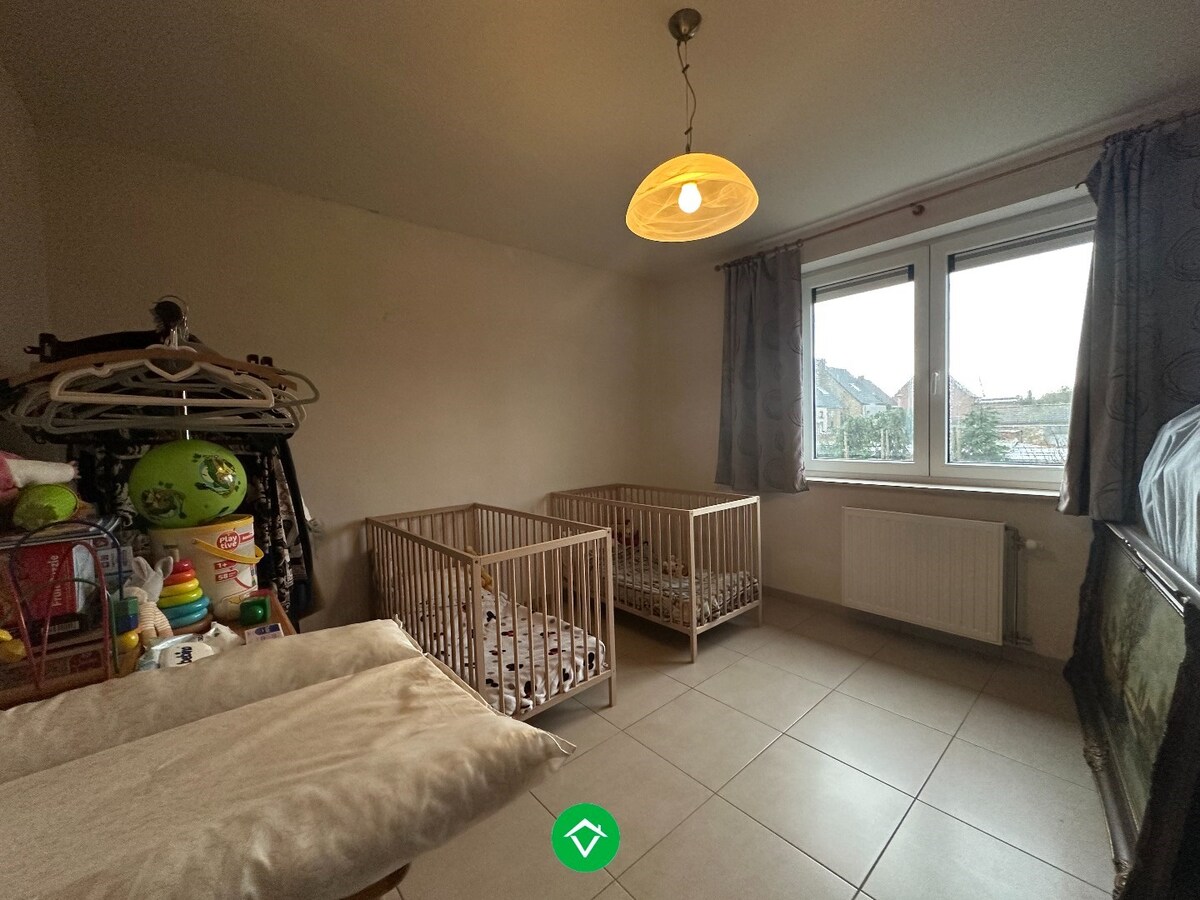 Energiezuinige woning met 3 slaapkamers, tuin en garage in het centrum van Koekelare 