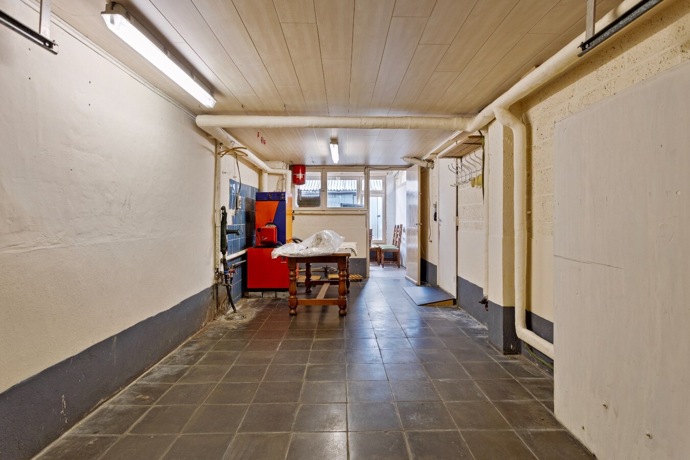 Te renoveren gezinswoning met 3 slpk in een gezellige wijk 