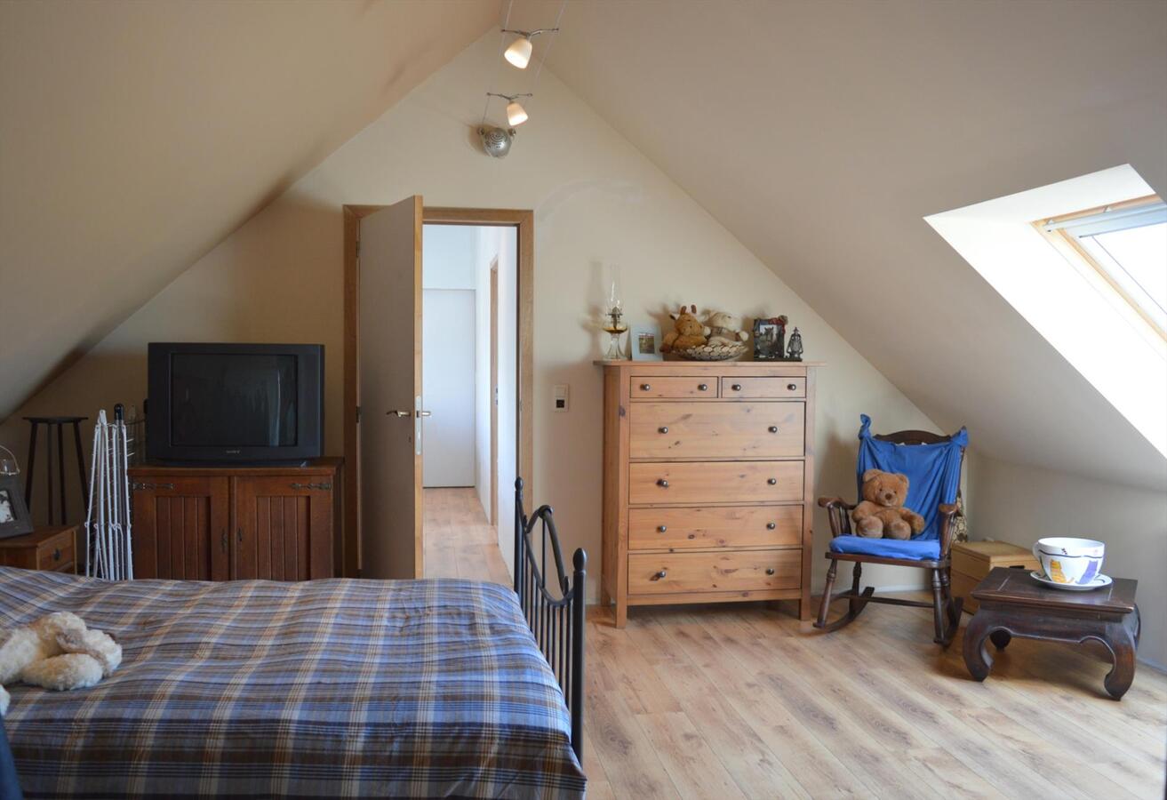 Gerenoveerde woning op ca. 6500m² te Buggenhout 