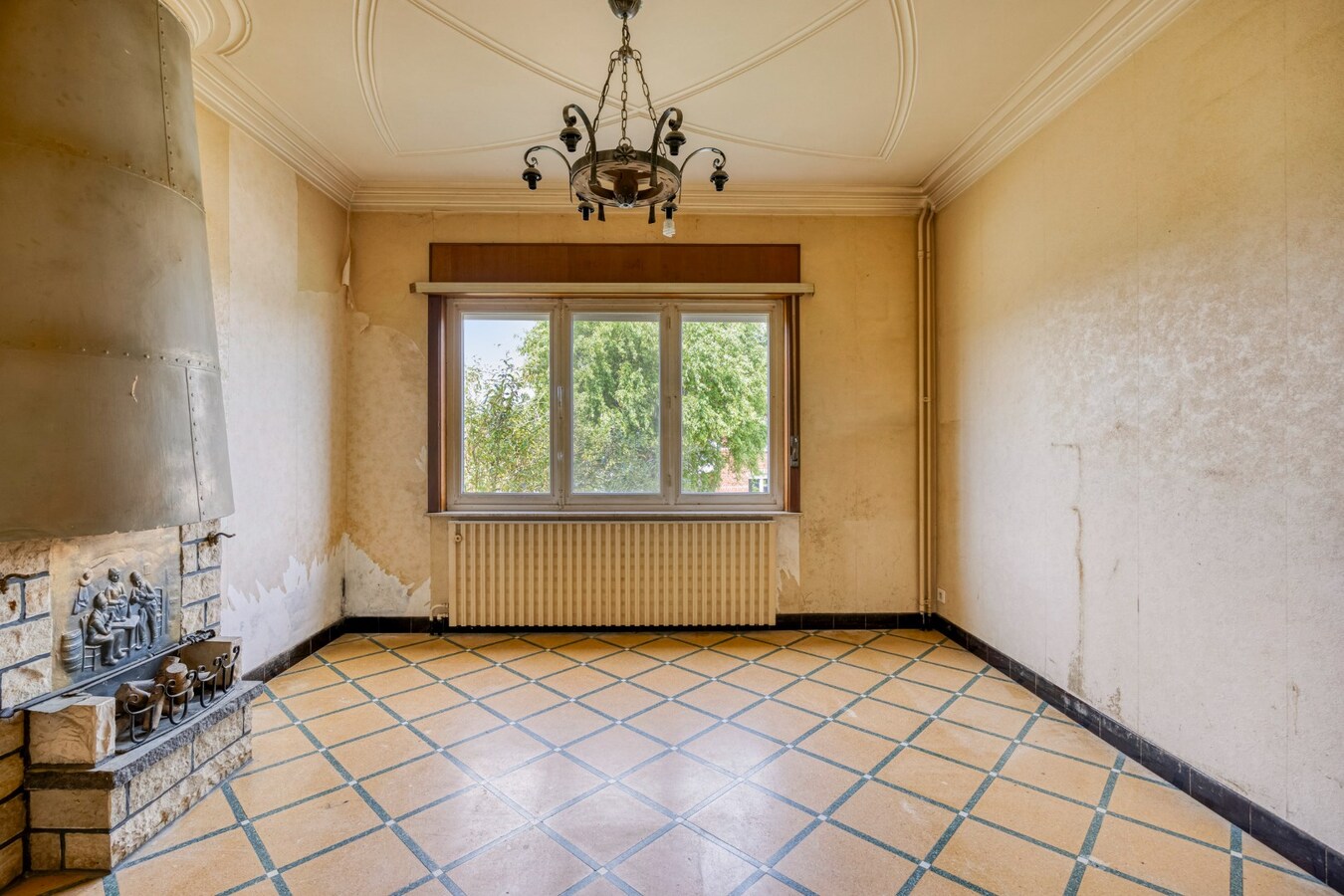 Te renoveren woning met tuin te Haasrode (Oud-Heverlee ) - 3 slaapkamers 