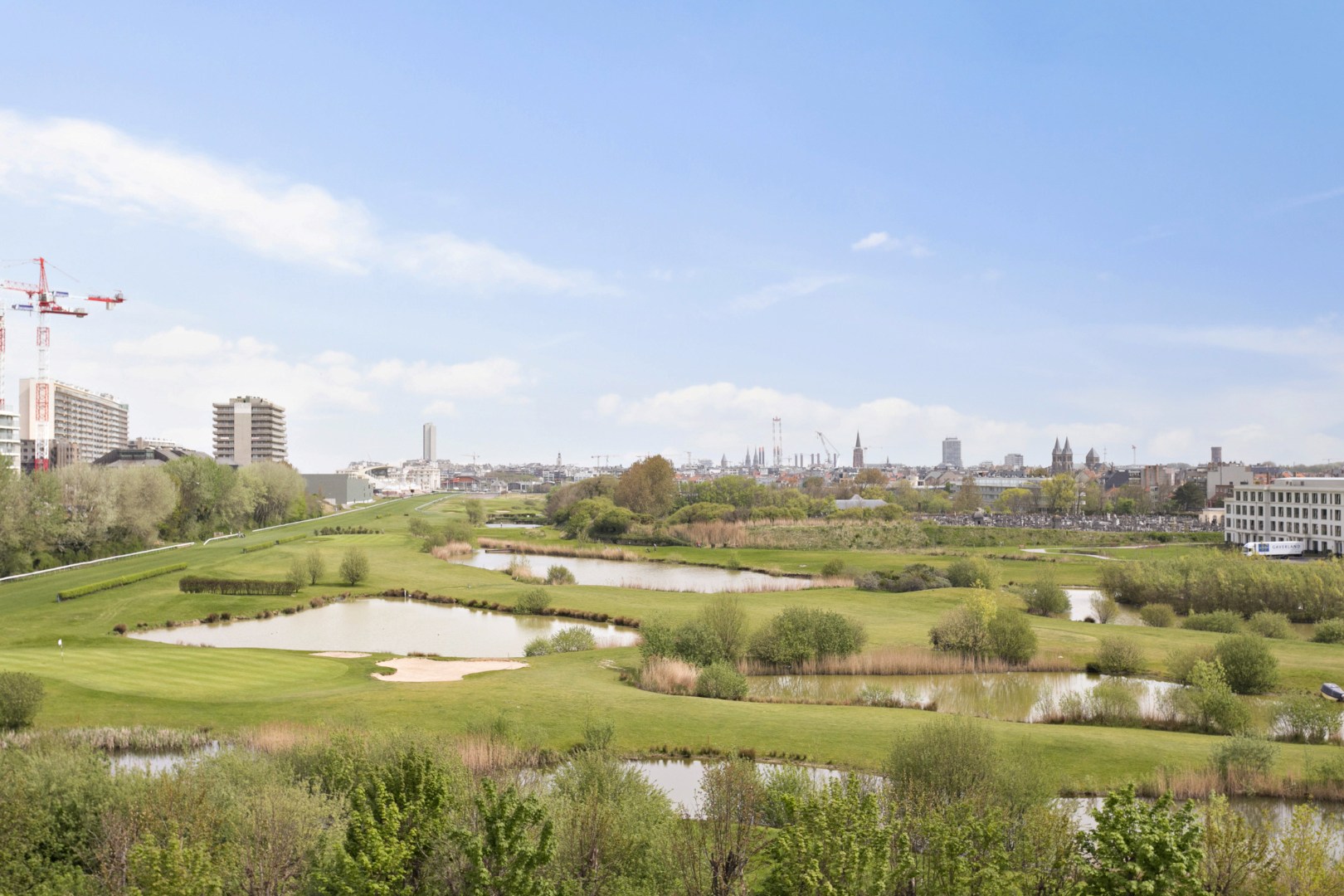 Dakappartement met prachtig zicht op de golf en grote terrassen 