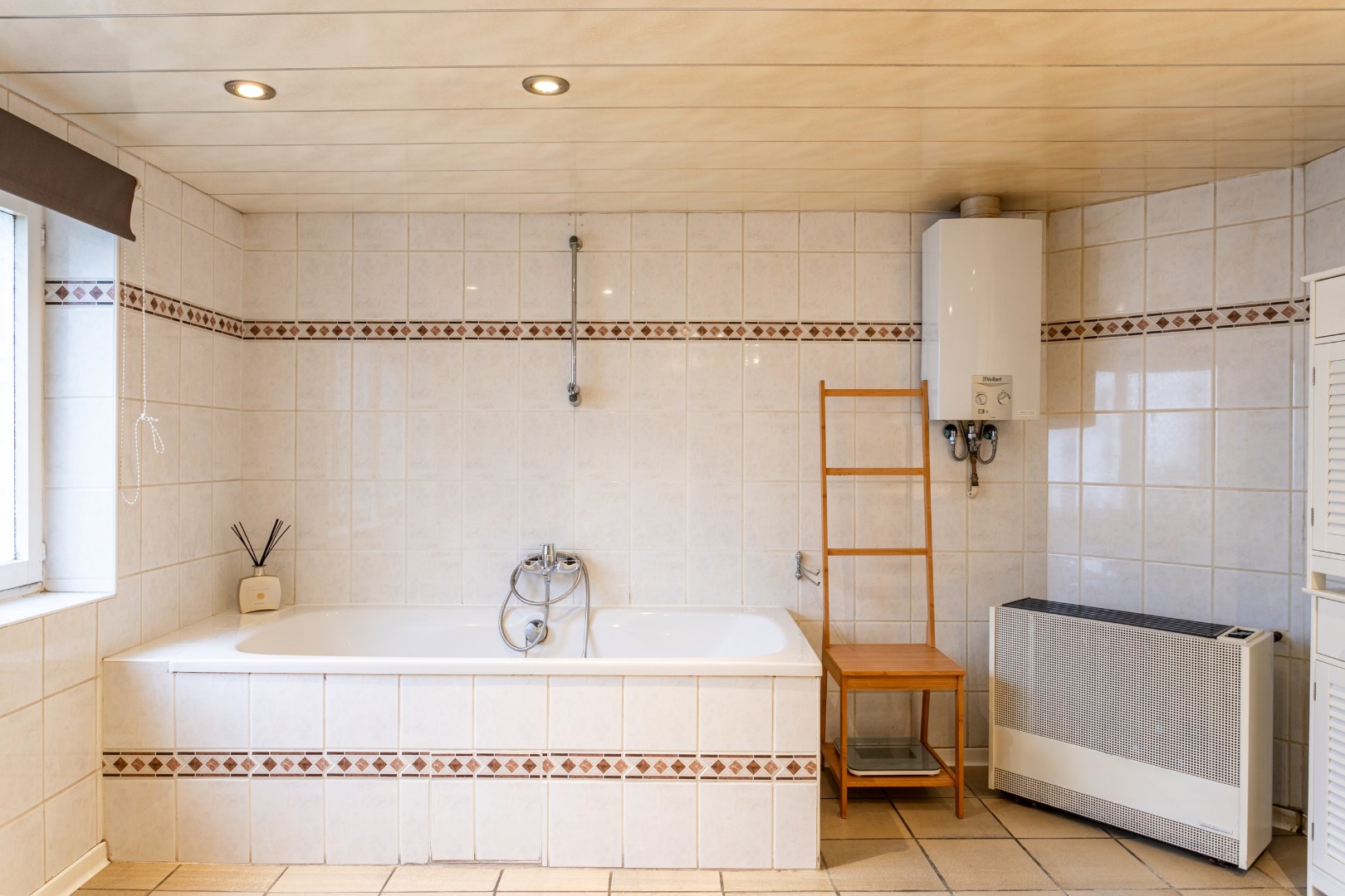 Te renoveren woning met loods nabij centrum Halle 