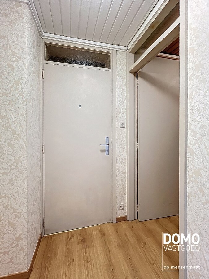 APPARTEMENT MET TERRAS IN HET CENTRUM VAN KERMT 