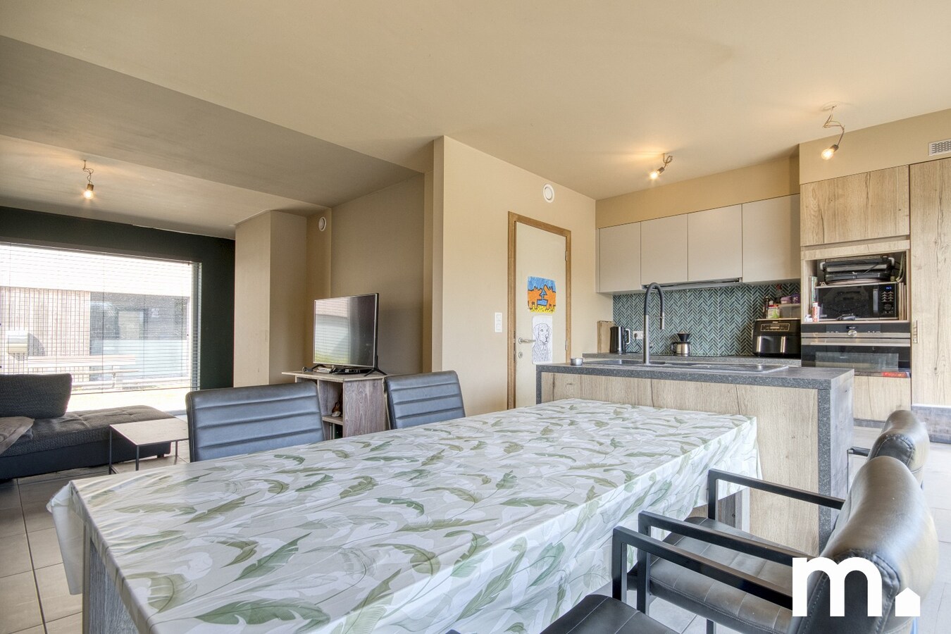 Recente woning met open zicht en rustige ligging te Kuurne ! 