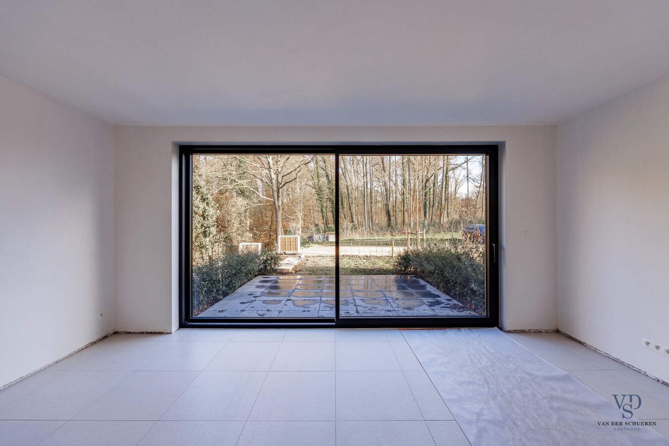 Landelijke nieuwbouwwoning in hartje Dikkelvenne. 