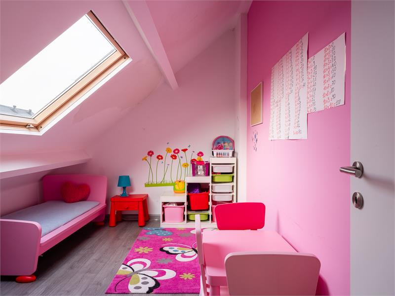 VERKOCHT!! Ruime en instapklare gezinswoning! 