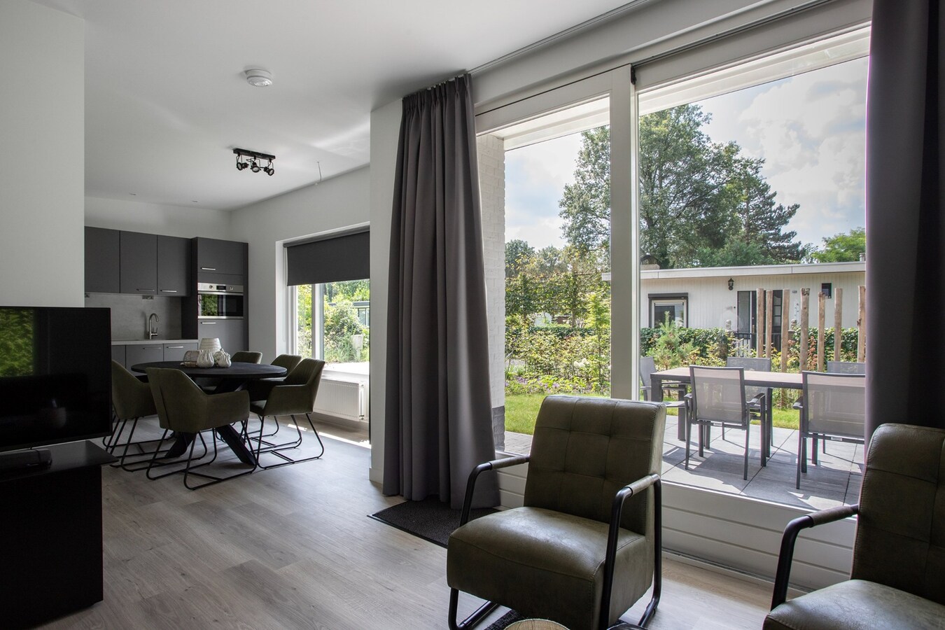 Vrijstaande recreatiewoning met 3 slaapkamers op resort 'De Brabantse Kempen'. 