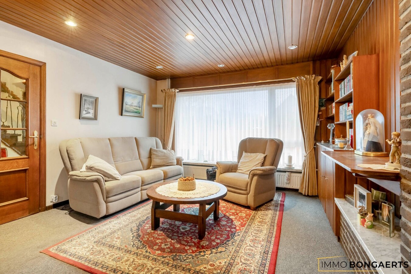 Te renoveren woning met 3 slaapkamers 