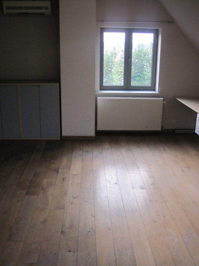 Ruim, landelijk wonen in t groene Melsen. 