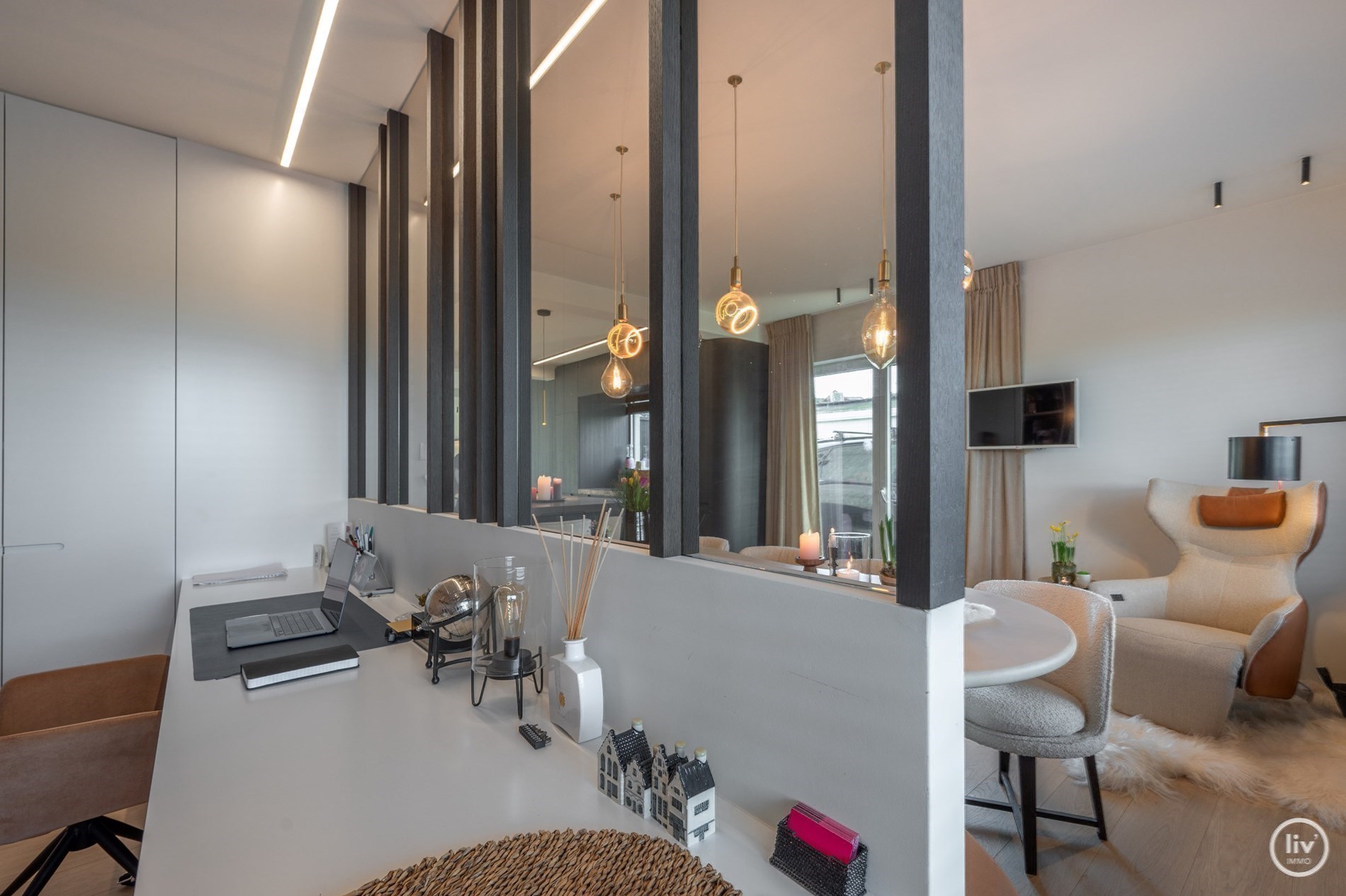 Prachtige alleenstaande woning met smaak gerenoveerd op een topligging in de Kalfstraat te Knokke. 