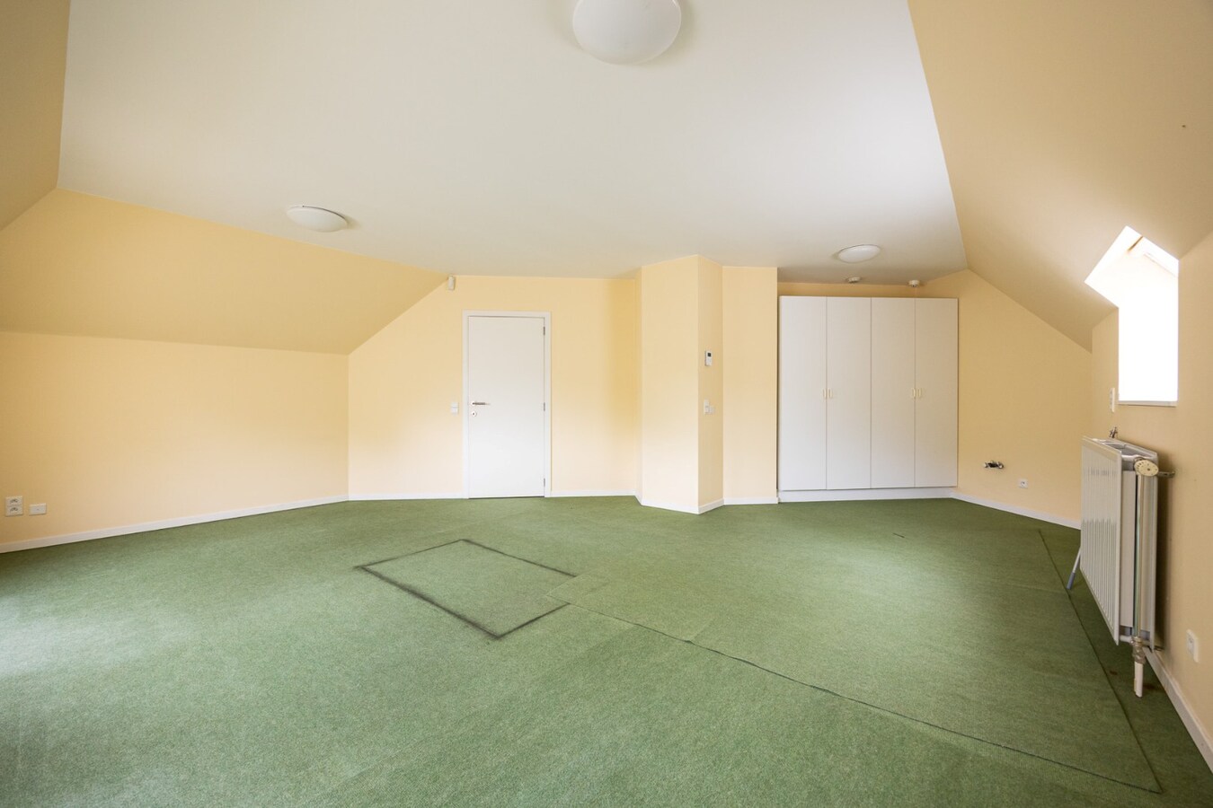 Exclusieve villa met gelijkvloerse master suite, prachtige tuin en uitzonderlijk wooncomfort 
