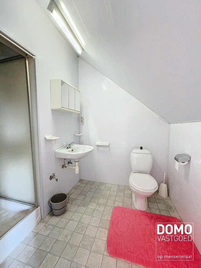 Uniek en idyllisch gelegen woning te Alken. 