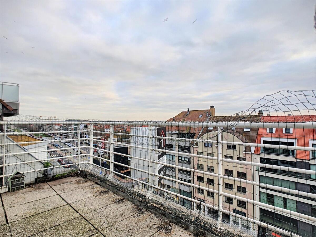Knap duplexappartement/penthouse met zonneterras - Heist 