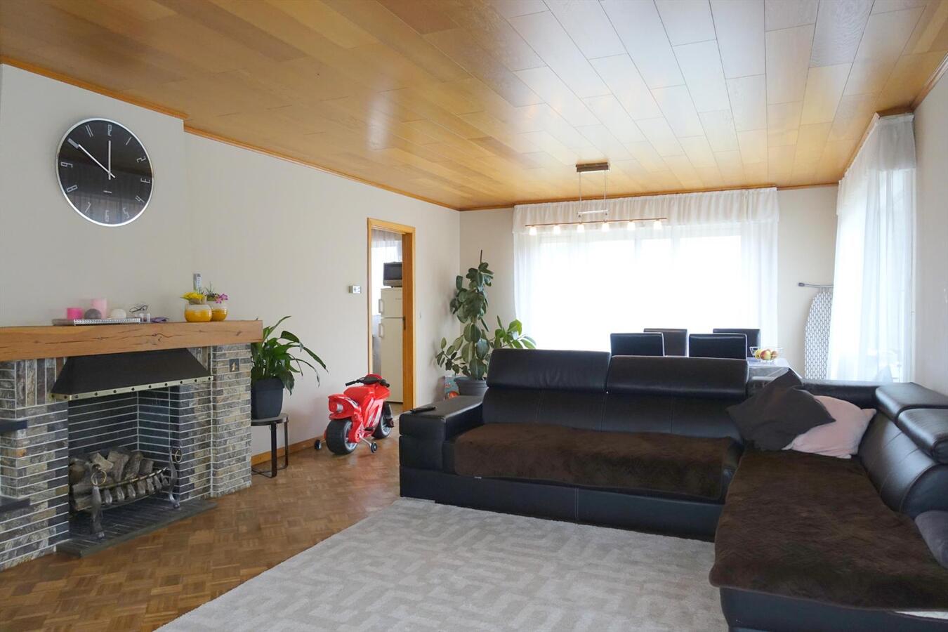 Ruime bungalow met grote zonnige tuin 