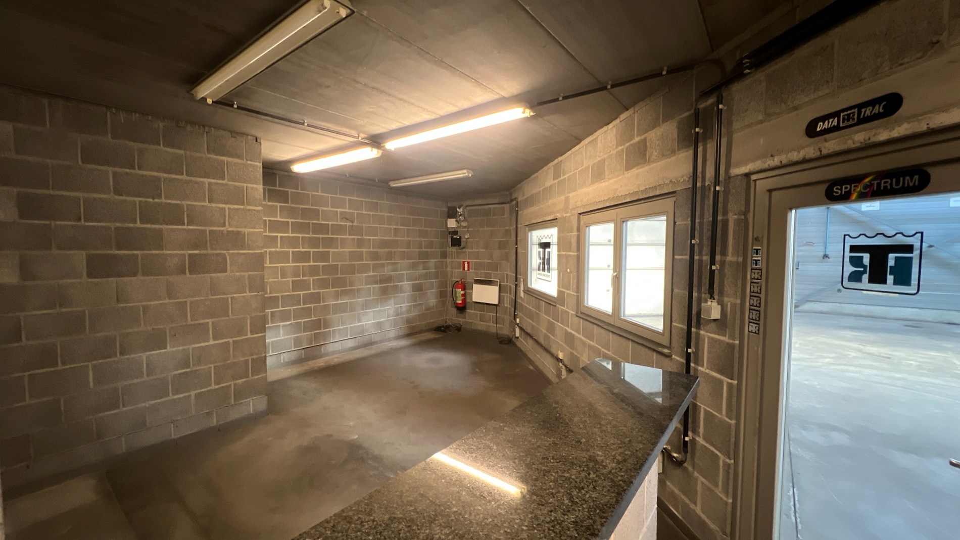 Opslagruimte te huur vlakbij R4 te Evergem