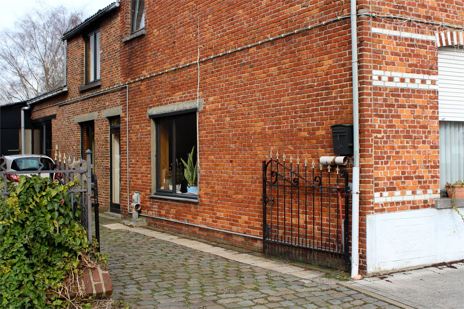 Interessante woning op prachtig stuk grond in Laarne! 