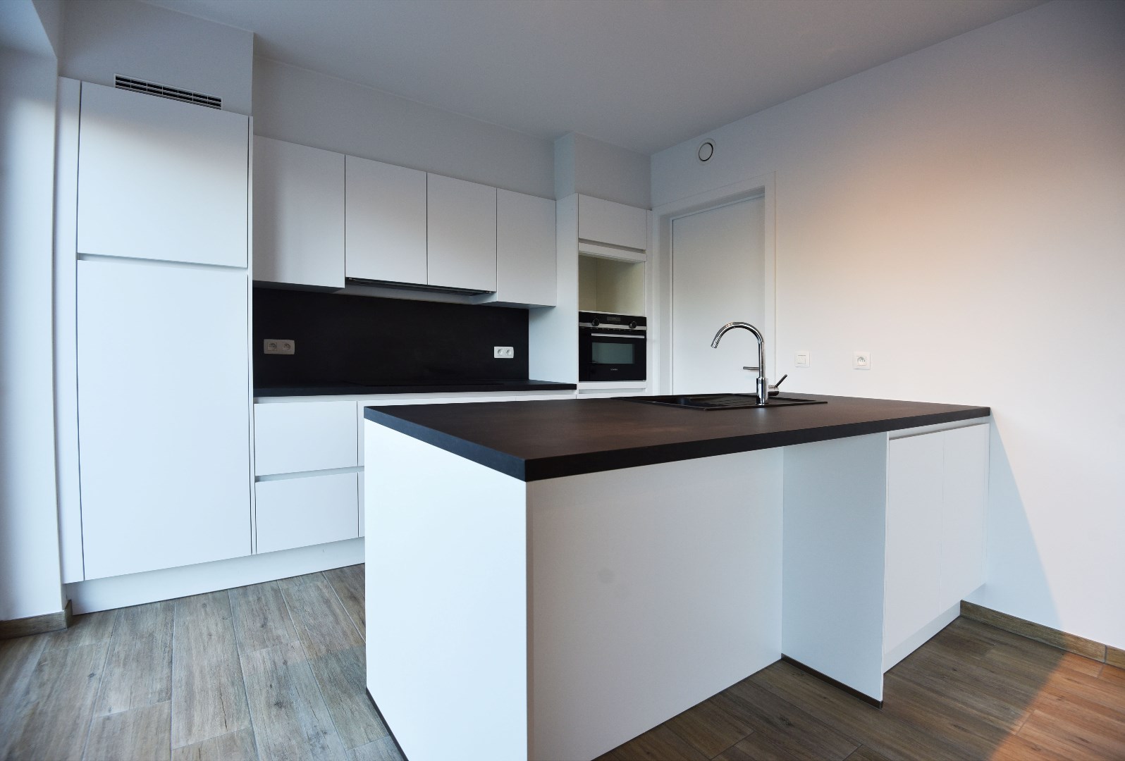 NIEUWBOUW HOB met 3 slks en tuin te ADEGEM! 