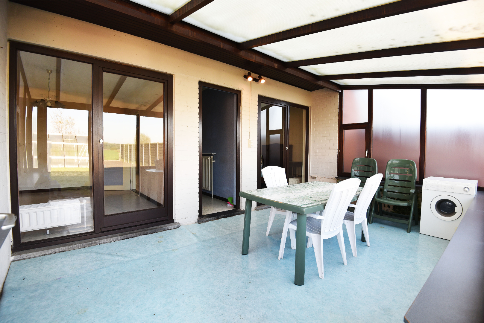 Te renoveren HoB met 3 slpks, tuin met zicht op weilanden te Adegem 