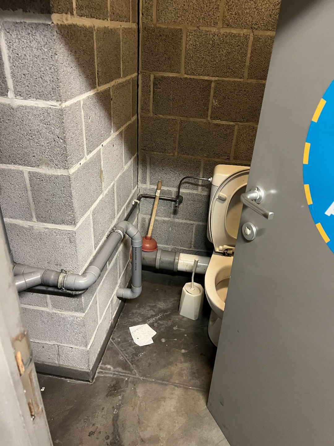 Opslagruimte te huur vlakbij R4 te Evergem