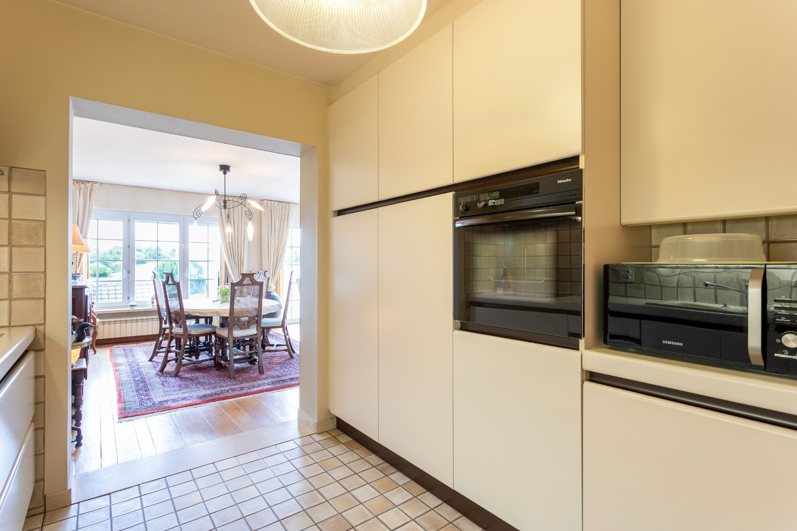 Solide woning (EPC:C) met 3 slpk, tuin en ruime garage 