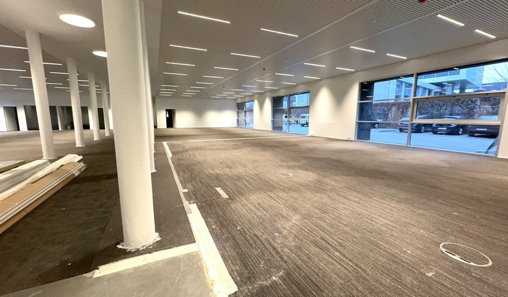 Gerenoveerde kantoren te huur in Crepain gebouw te Gent