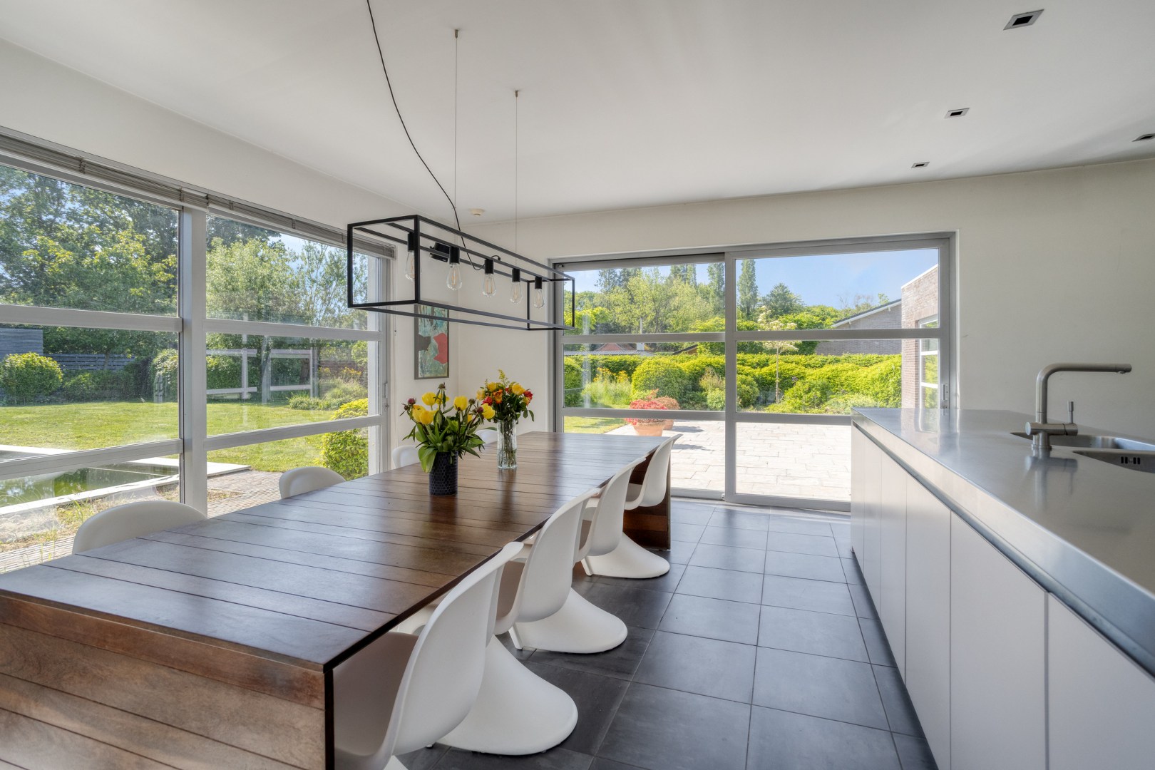 Moderne villa op een landelijke locatie te Geel 