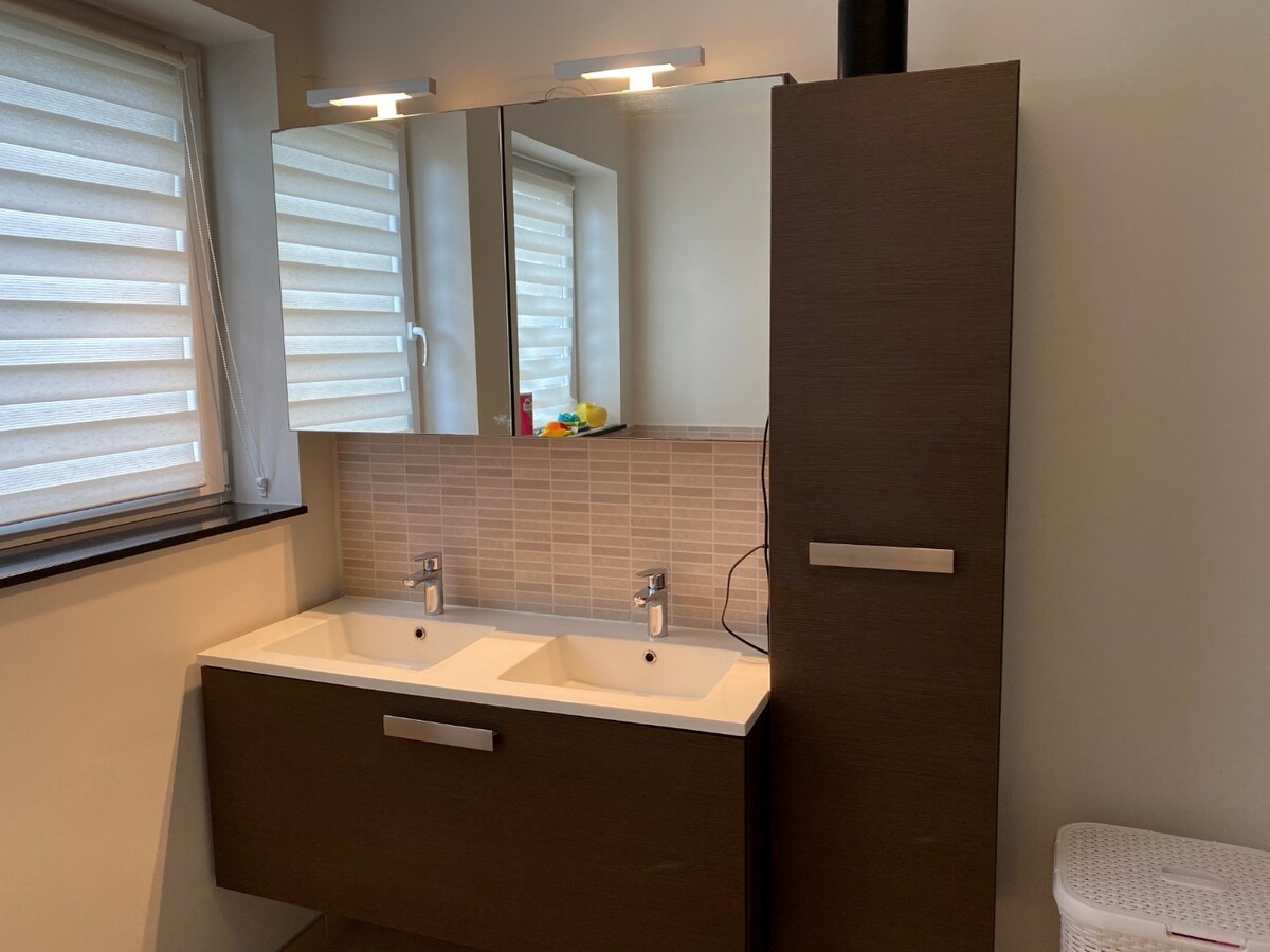 Ruim appartement met 2 terrassen. 