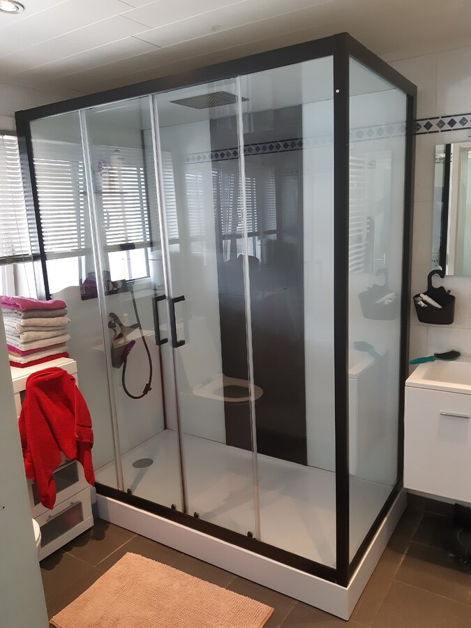 Praktische gezinswoning met leuke tuin. 