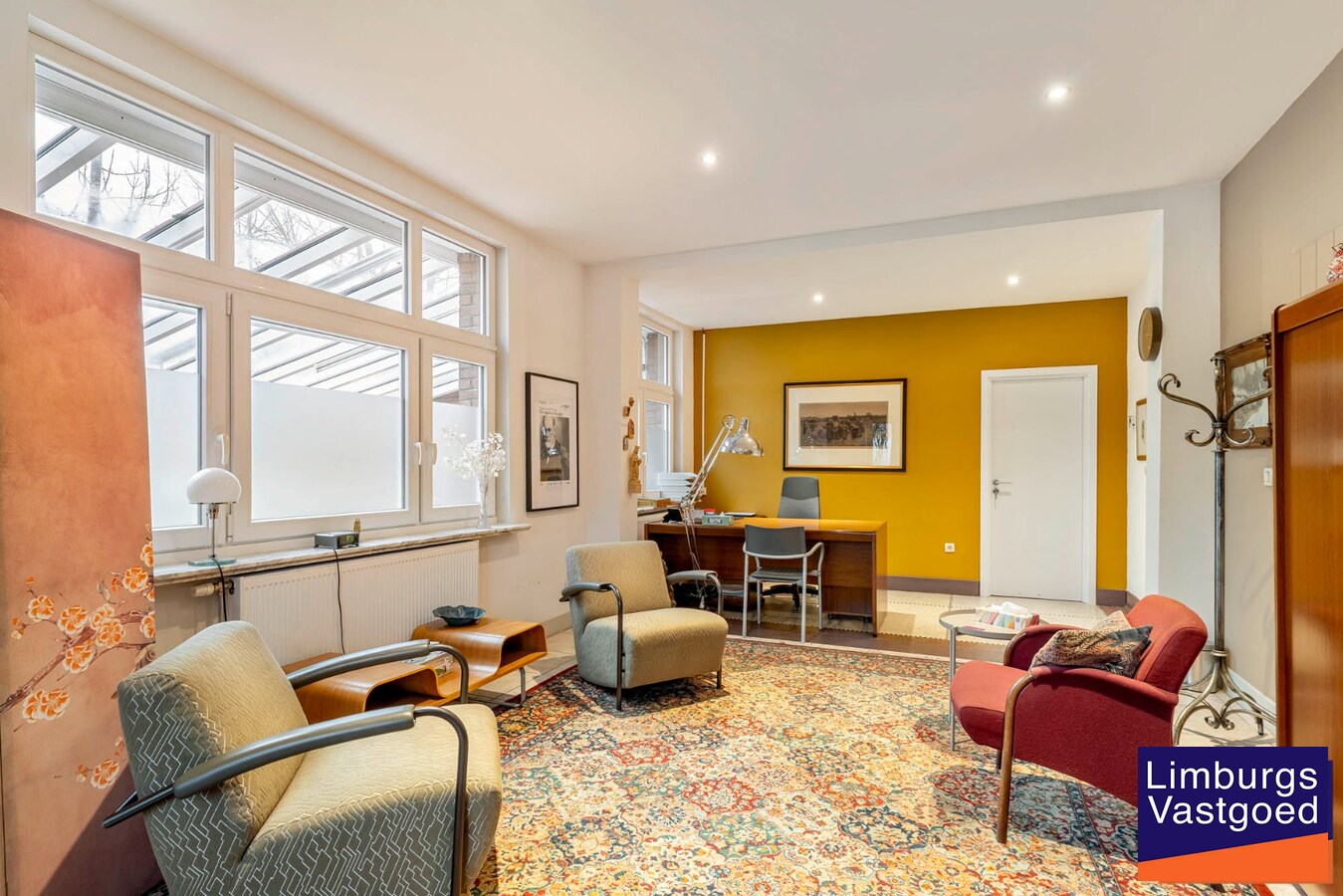 Woonhuis met  praktijkruimte te Waterschei, op een perceel van 6a80ca te Genk 