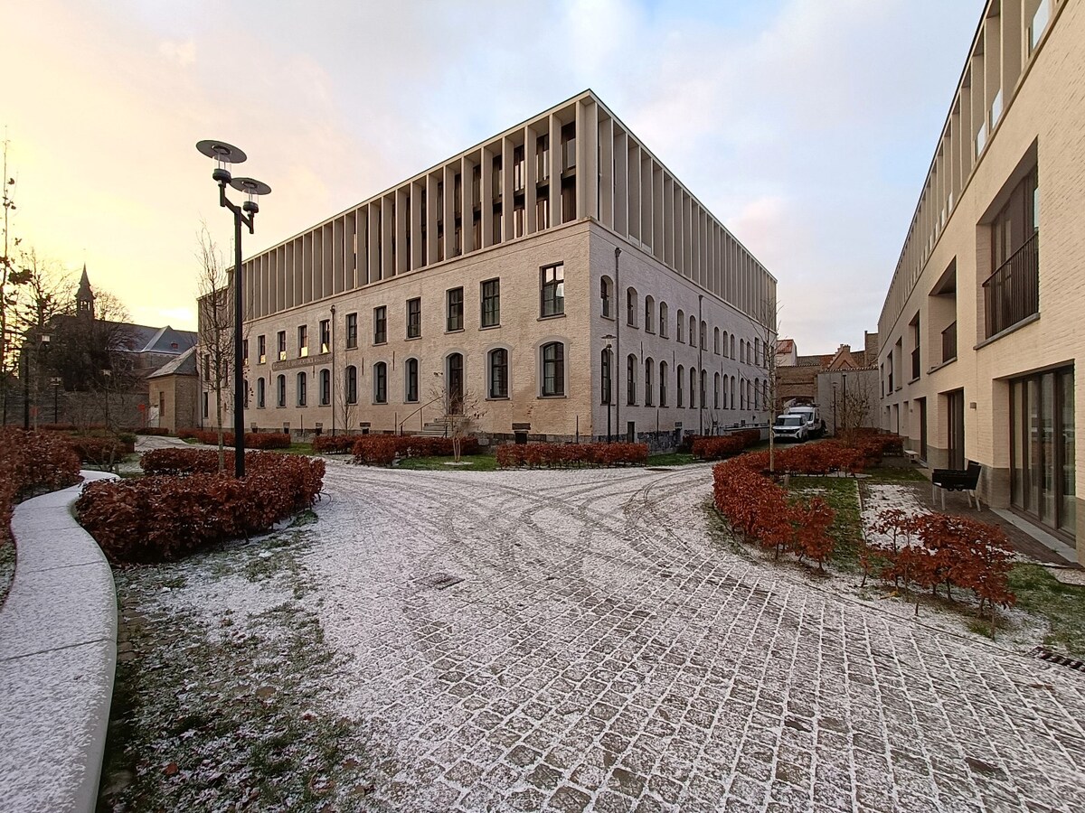 Exclusief nieuwbouwappartement in historisch erfgoed – Brugge centrum 