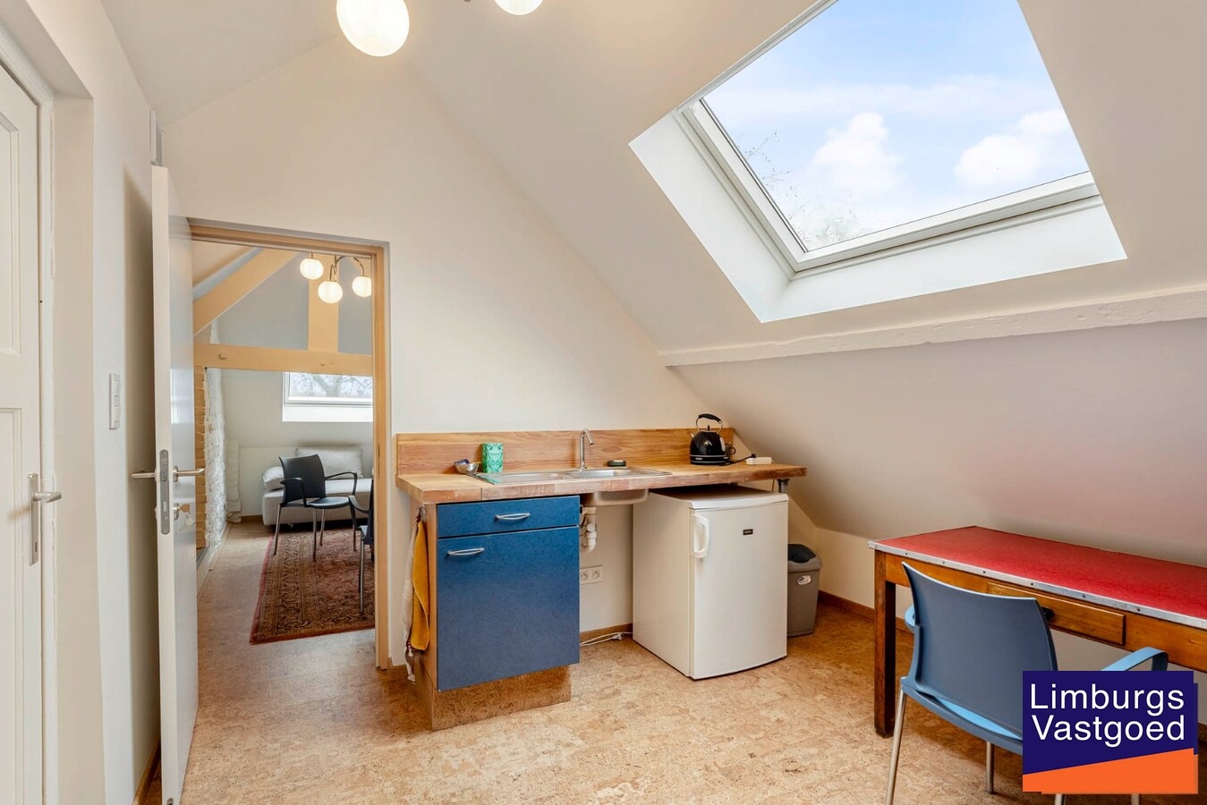 Woonhuis met  praktijkruimte te Waterschei, op een perceel van 6a80ca te Genk 