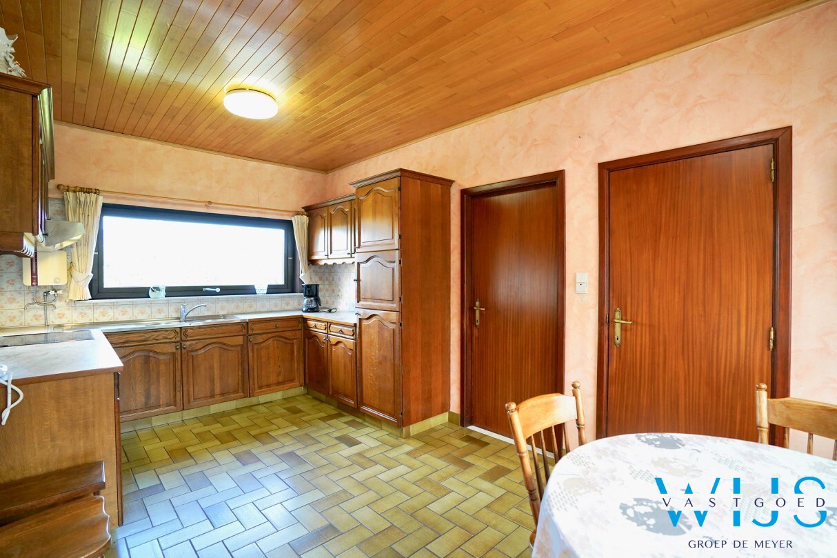 Zeer goed onderhouden woonhuis op 1.165m² te ERTVELDE ! 