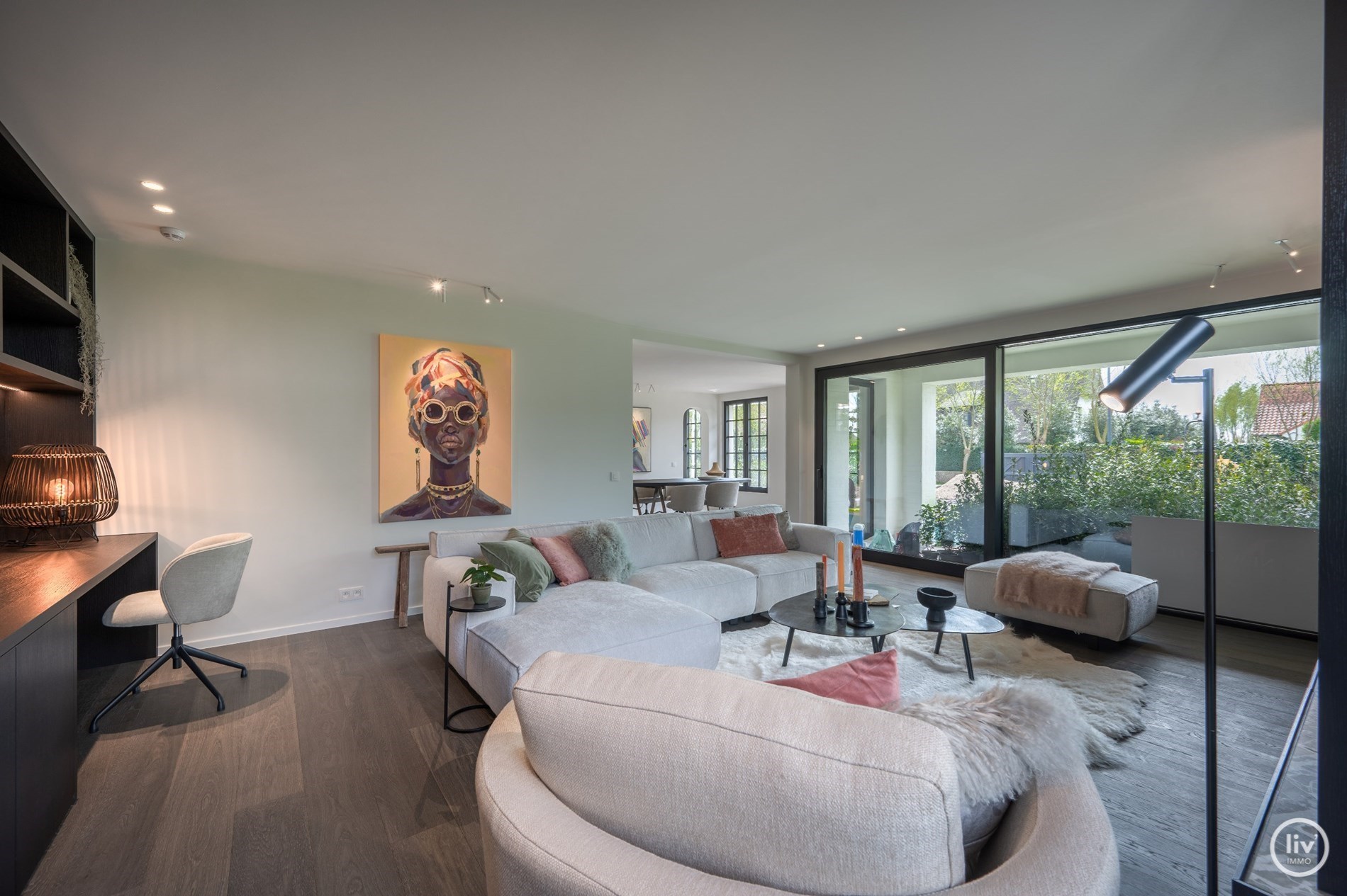 Belle villa individuelle, située au calme en bordure du Zoute, actuellement en rénovation. 