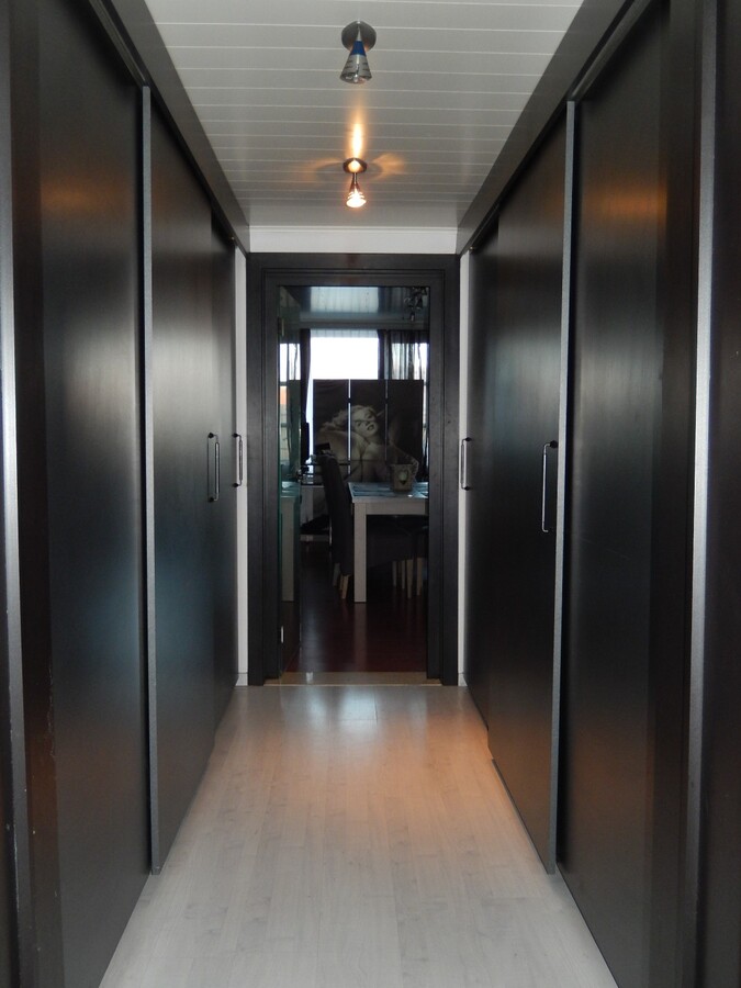 Instapklaar 3 slaapkamer appartement met groot zuidgericht terras 