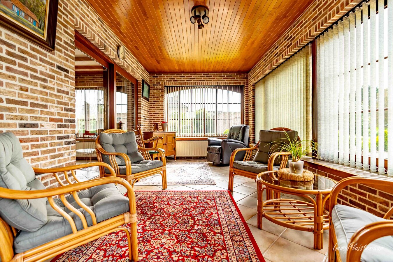 Grande maison avec des prairies et une serre sur environ 1,2 ha à Hoogstraten 