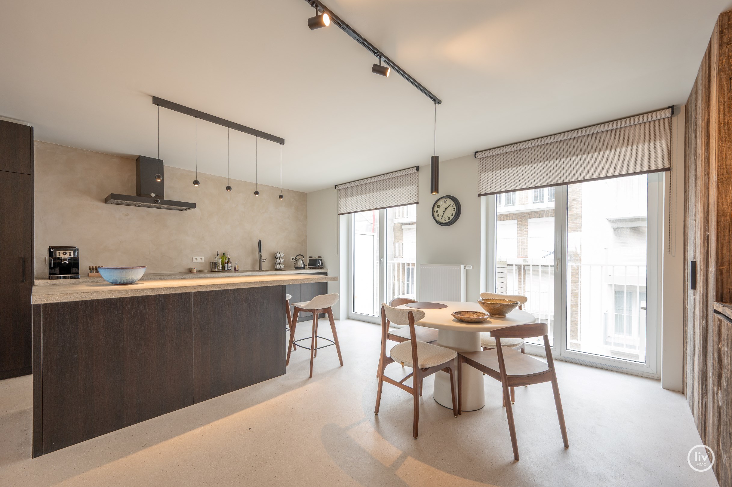 Luxueuze mezzanine van ca. 215 m² met open zichten op toplocatie in Duinbergen 