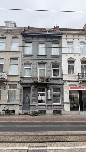 Kantoorgelijkvloers te huur op wandelafstand van Sint-Pietersstation in Gent