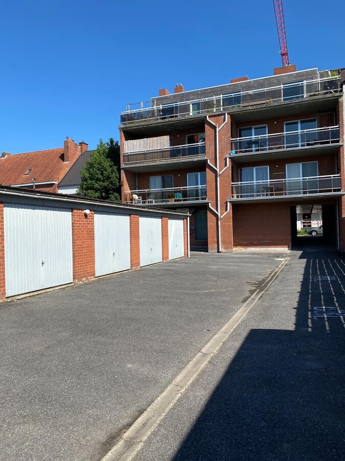 Afgesloten garage te huur in het centrum van Kortemark 