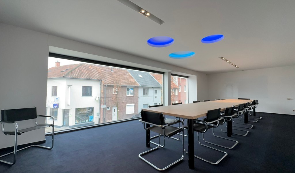 Handelspand met garage te koop in Merelbeke-Melle