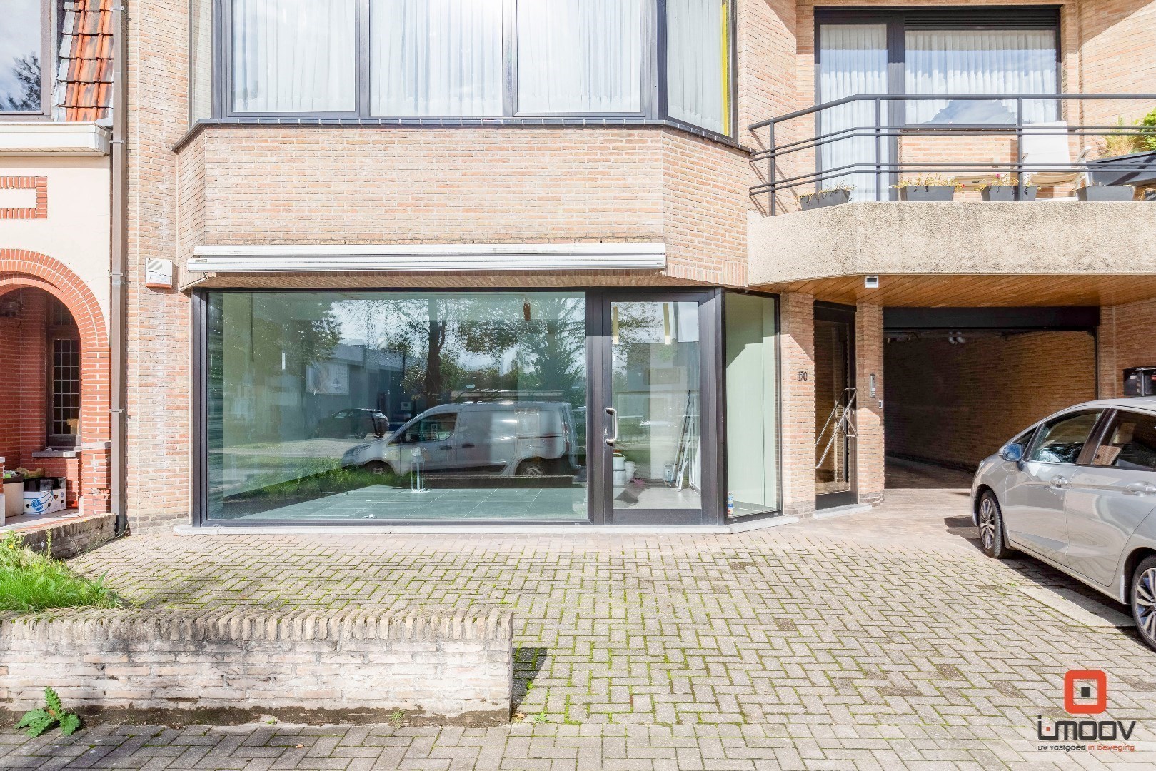 Zichtlocatie als handelspand of kantoorruimte met potentieel! 