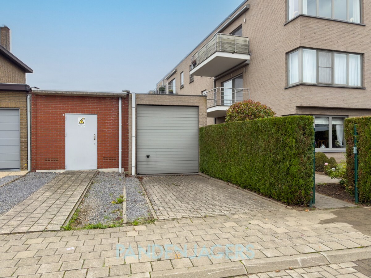Unieke kans: ruime garage in felbegeerde wijk te Duffel 