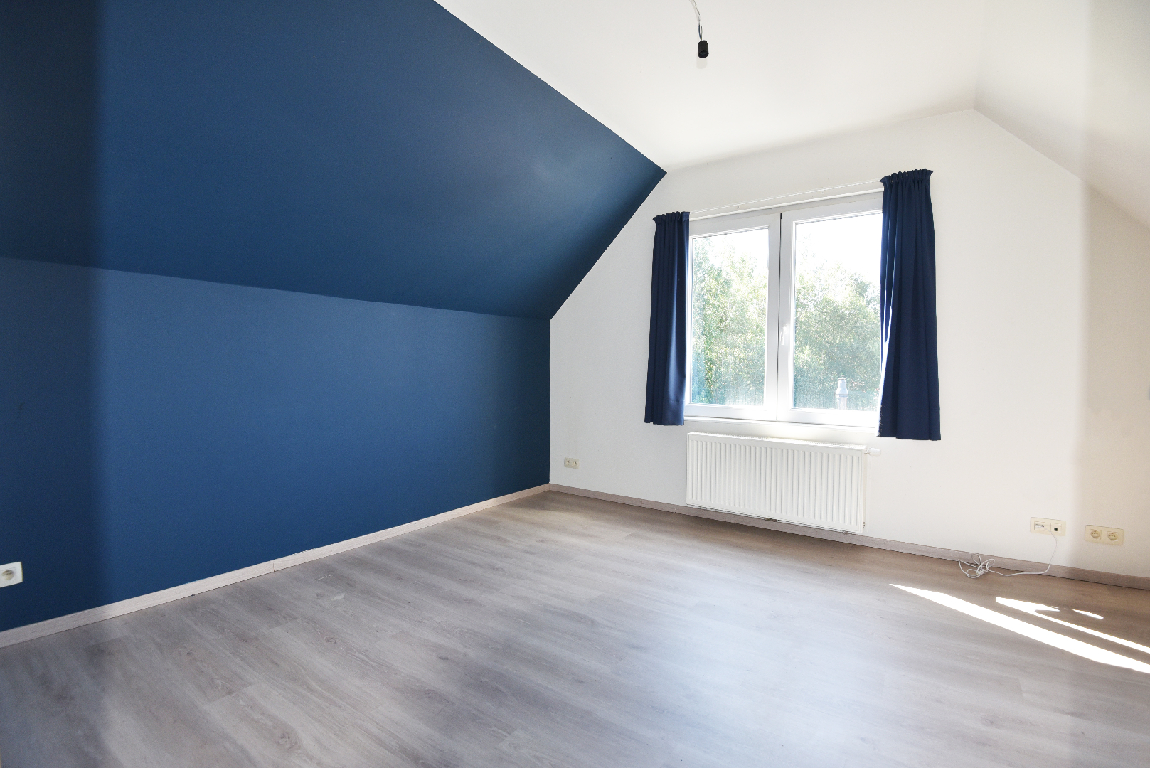 Totaal gerenoveerde energiezuinige woning te Adegem 